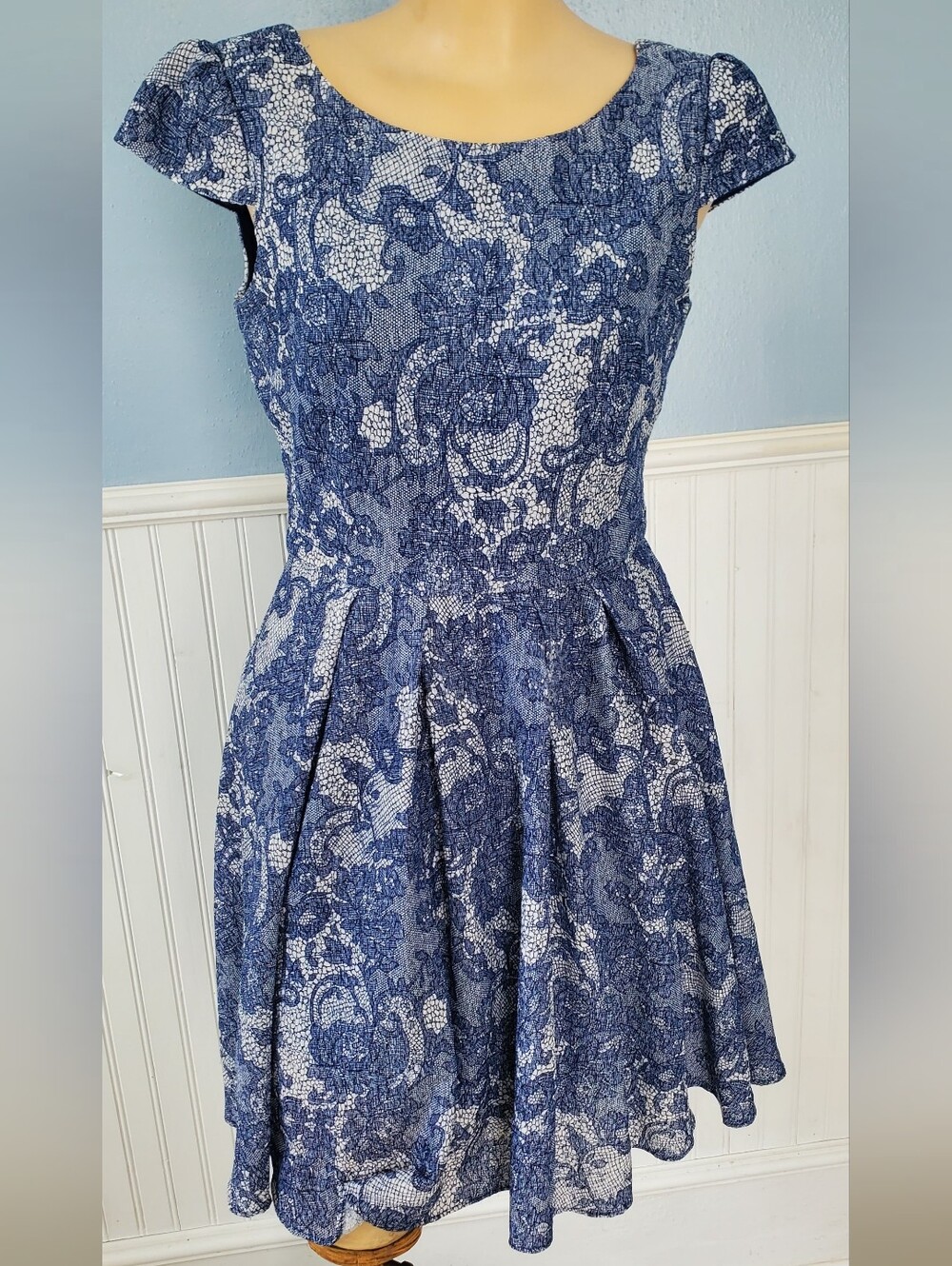 Betsey Johnson Navy & White Floral Lace-Effect Fit & Flare Dress Coquette Preppy